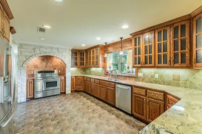 519 1st Street, Hewitt, TX 76643 - Photo 9