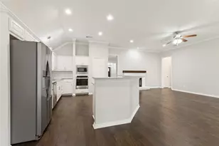 2624 Red Bluff Ct, Plano, TX 75093 - Photo 11