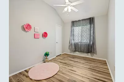 3605 Royal Valley Road, Grand Prairie, TX 75052 - Photo 13