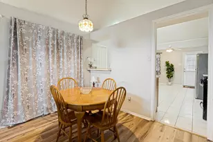 3605 Royal Valley Rd, Grand Prairie, TX 75052 - Photo 5