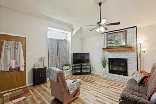 3605 Royal Valley Rd, Grand Prairie, TX 75052 - Photo 3