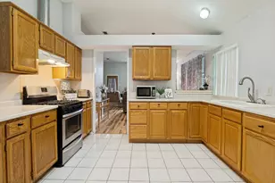 3605 Royal Valley Rd, Grand Prairie, TX 75052 - Photo 7