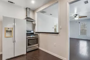616 Wayne St, Dallas, TX 75223 - Photo 9