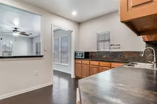 616 Wayne St, Dallas, TX 75223 - Photo 11