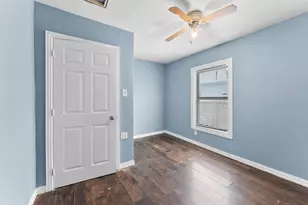 1612 Harris Ct, Dallas, TX 75223 - Photo 3