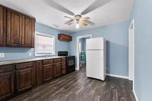 1612 Harris Ct, Dallas, TX 75223 - Photo 5