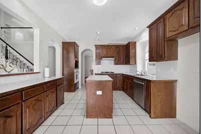 7708 Buccaneer Circle, Arlington, TX 76016 - Photo 13