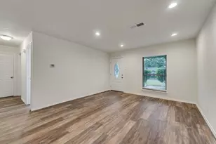 901 Hudson Dr, Garland, TX 75043 - Photo 5