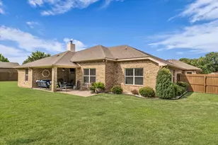 910 Springdale Ln, Lorena, TX 76655 - Photo 37