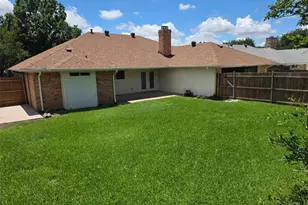1915 Chesham Dr, Carrollton, TX 75007 - Photo 3
