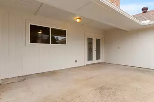 1915 Chesham Dr, Carrollton, TX 75007 - Photo 29