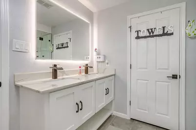 2421 Parkside Drive, Grand Prairie, TX 75052 - Photo 29