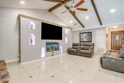 2421 Parkside Drive, Grand Prairie, TX 75052 - Photo 11