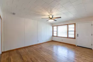 765 E N 12th St, Abilene, TX 79601 - Photo 17