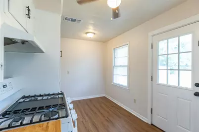 765 E North 12th Street, Abilene, TX 79601 - Photo 15