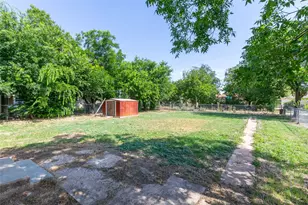 765 E N 12th St, Abilene, TX 79601 - Photo 3