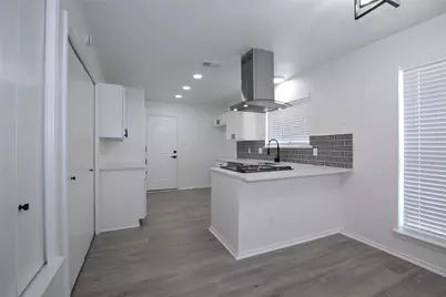 2910 Tanglewood Drive, Lancaster, TX 75134 - Photo 5