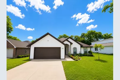 426 Oak Leaf Trail, East Tawakoni, TX 75472 - Photo 1