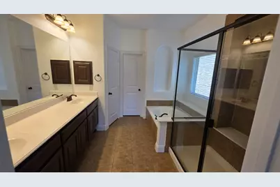 11516 Round Leaf Drive, Fort Worth, TX 76244 - Photo 15