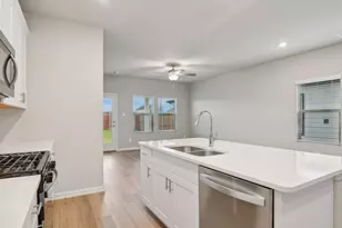 3037 O Pnes Dr, Farmersville, TX 75442 - Photo 9