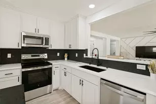 5960 McKaskle Dr, Fort Worth, TX 76119 - Photo 3