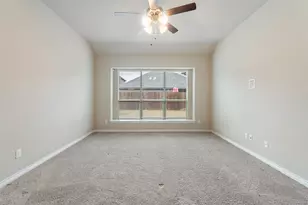 2634 Askern Ct, Grand Prairie, TX 75052 - Photo 11