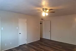 10238 White Elm Rd, Dallas, TX 75243 - Photo 13