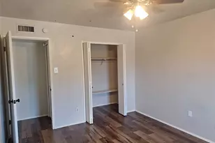10238 White Elm Rd, Dallas, TX 75243 - Photo 19