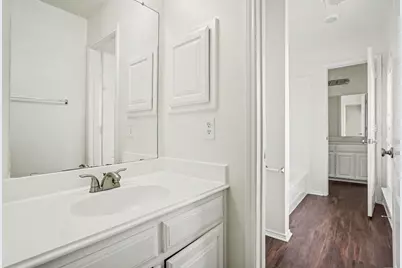 129 Hanover Street, Grand Prairie, TX 75052 - Photo 11