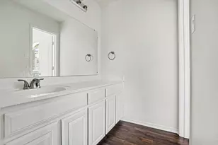 129 Hanover St, Grand Prairie, TX 75052 - Photo 13