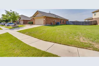 1229 Walnut Cliff Court, Fort Worth, TX 76179 - Photo 3