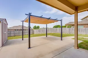 1229 Walnut Cliff Ct, Fort Worth, TX 76179 - Photo 33