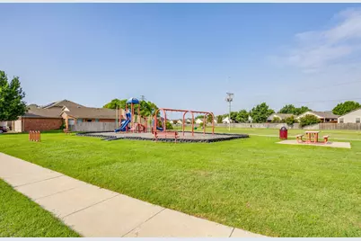 1229 Walnut Cliff Court, Fort Worth, TX 76179 - Photo 39