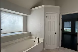 2 Mistywood Ct, Mansfield, TX 76063 - Photo 19