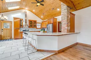1617 Forest Park Blvd, Fort Worth, TX 76110 - Photo 7