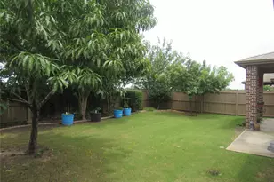 1513 San Carlos Dr, Van Alstyne, TX 75495 - Photo 5
