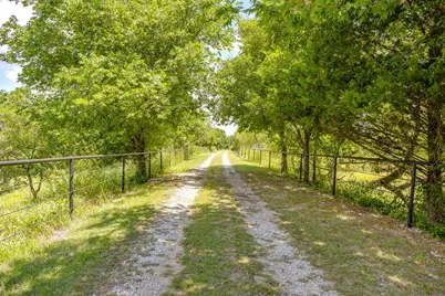 10287 Fm 1749, Sunset, TX 76270 - Photo 3