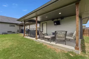 616 Charlotte Ln, Burleson, TX 76028 - Photo 27