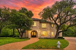 1012 Brae Ct, Fort Worth, TX 76111 - Photo 1