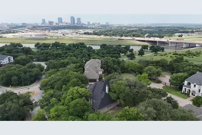 1012 Brae Court, Fort Worth, TX 76111 - Photo 3