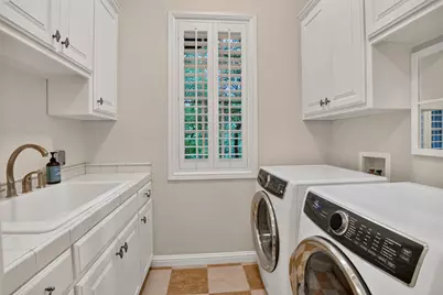 1012 Brae Court, Fort Worth, TX 76111 - Photo 15