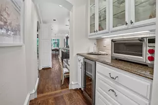 1012 Brae Ct, Fort Worth, TX 76111 - Photo 7