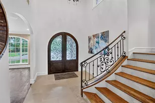 1012 Brae Ct, Fort Worth, TX 76111 - Photo 5