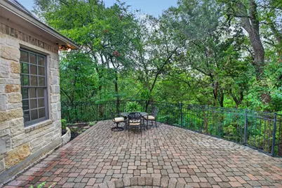 1012 Brae Court, Fort Worth, TX 76111 - Photo 39