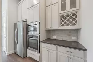 8075 Sunflower Ln, Dallas, TX 75252 - Photo 11