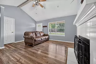 209 Pafford St, Justin, TX 76247 - Photo 7