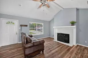 209 Pafford St, Justin, TX 76247 - Photo 5