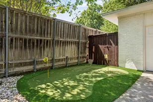 9946 Vistadale Dr, Dallas, TX 75238 - Photo 29