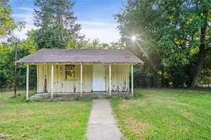 720 E Marshall Ave, Cooper, TX 75432 - Photo 33