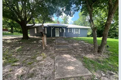 720 E Marshall Avenue, Cooper, TX 75432 - Photo 1